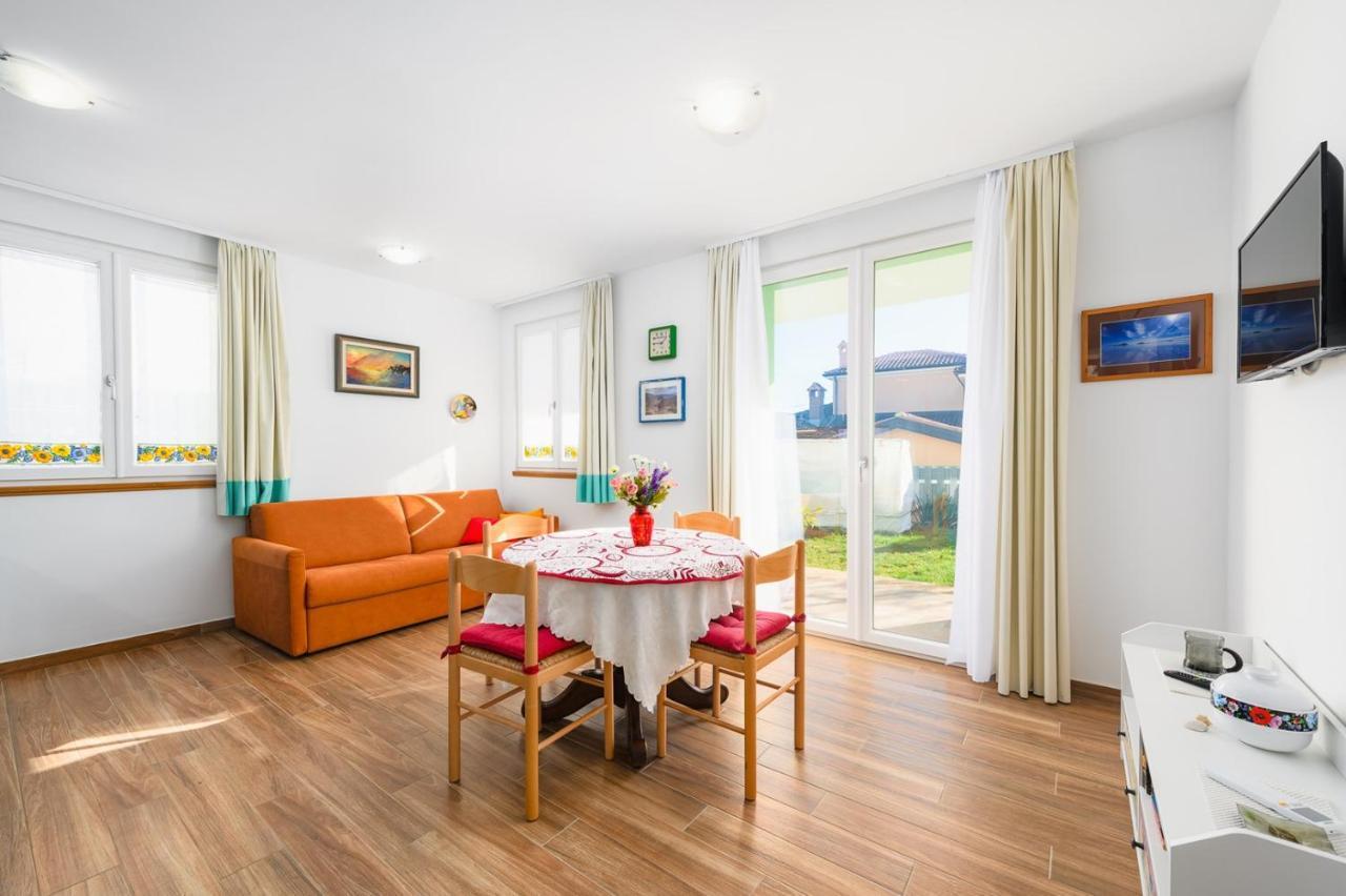 Andrea House With Apartments Умаг Экстерьер фото