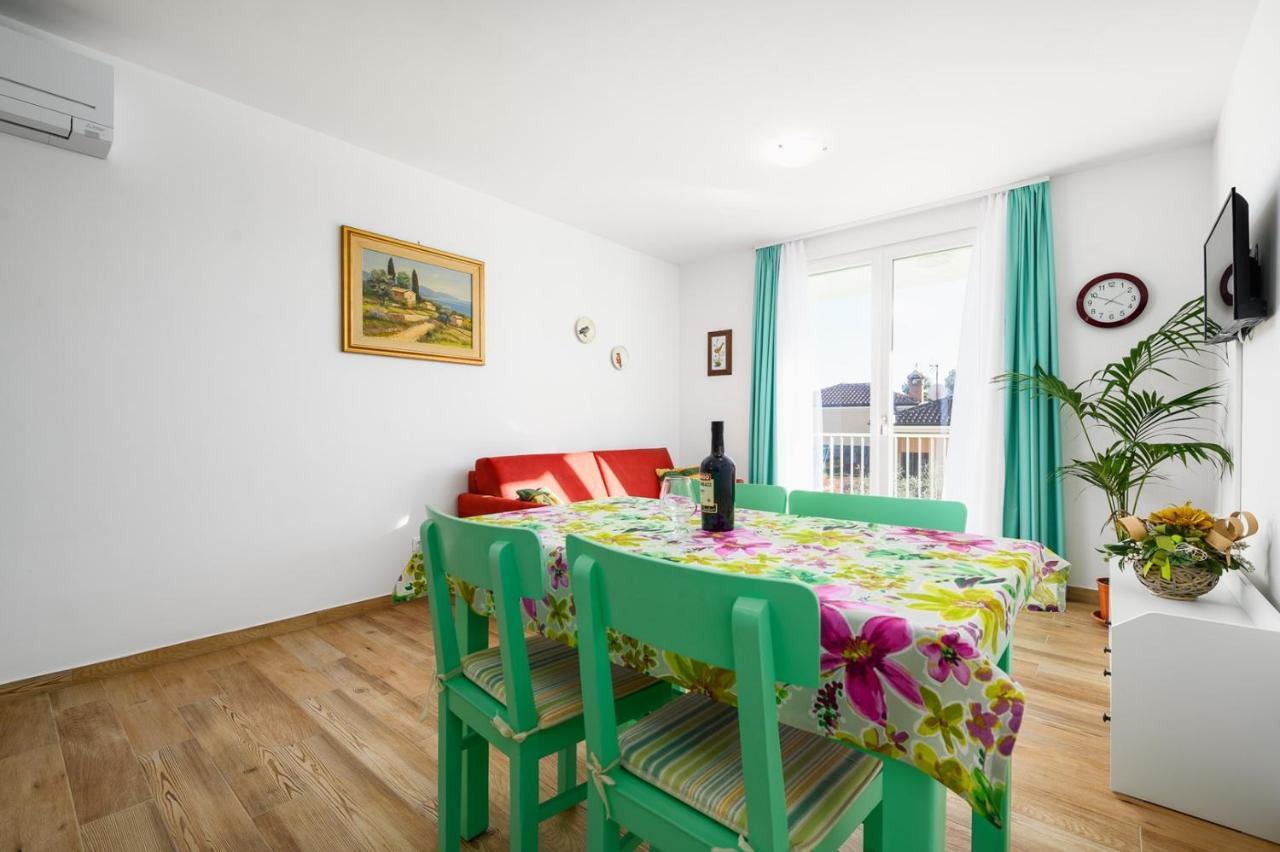 Andrea House With Apartments Умаг Экстерьер фото