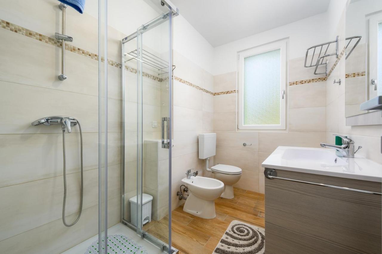 Andrea House With Apartments Умаг Экстерьер фото