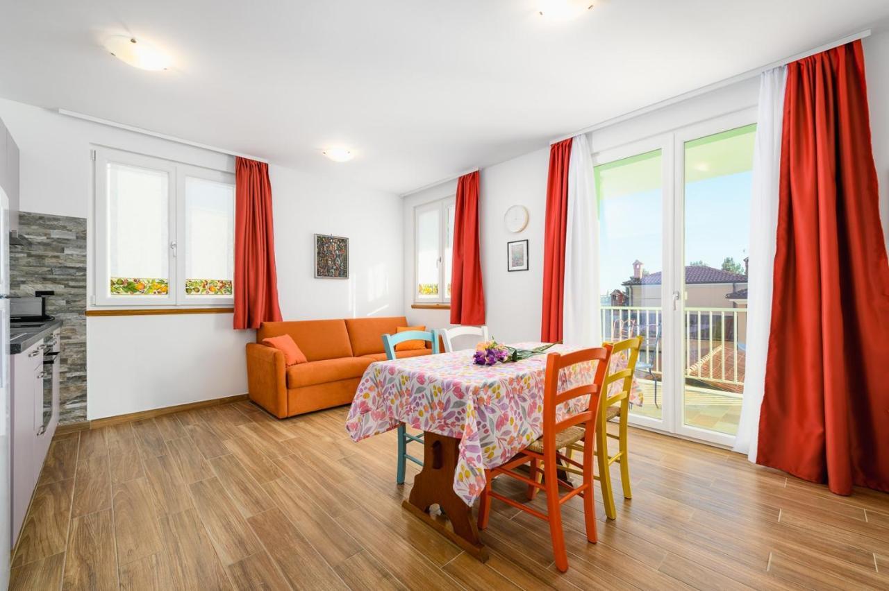 Andrea House With Apartments Умаг Экстерьер фото