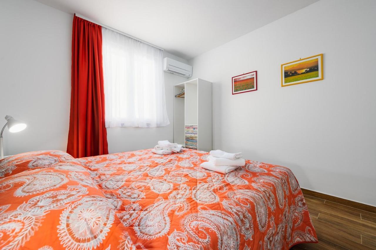 Andrea House With Apartments Умаг Экстерьер фото
