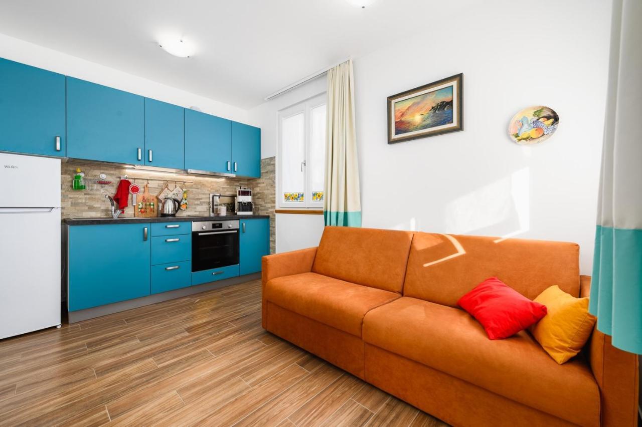 Andrea House With Apartments Умаг Экстерьер фото
