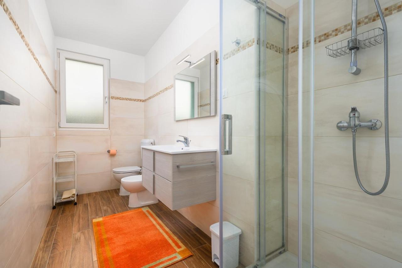 Andrea House With Apartments Умаг Экстерьер фото