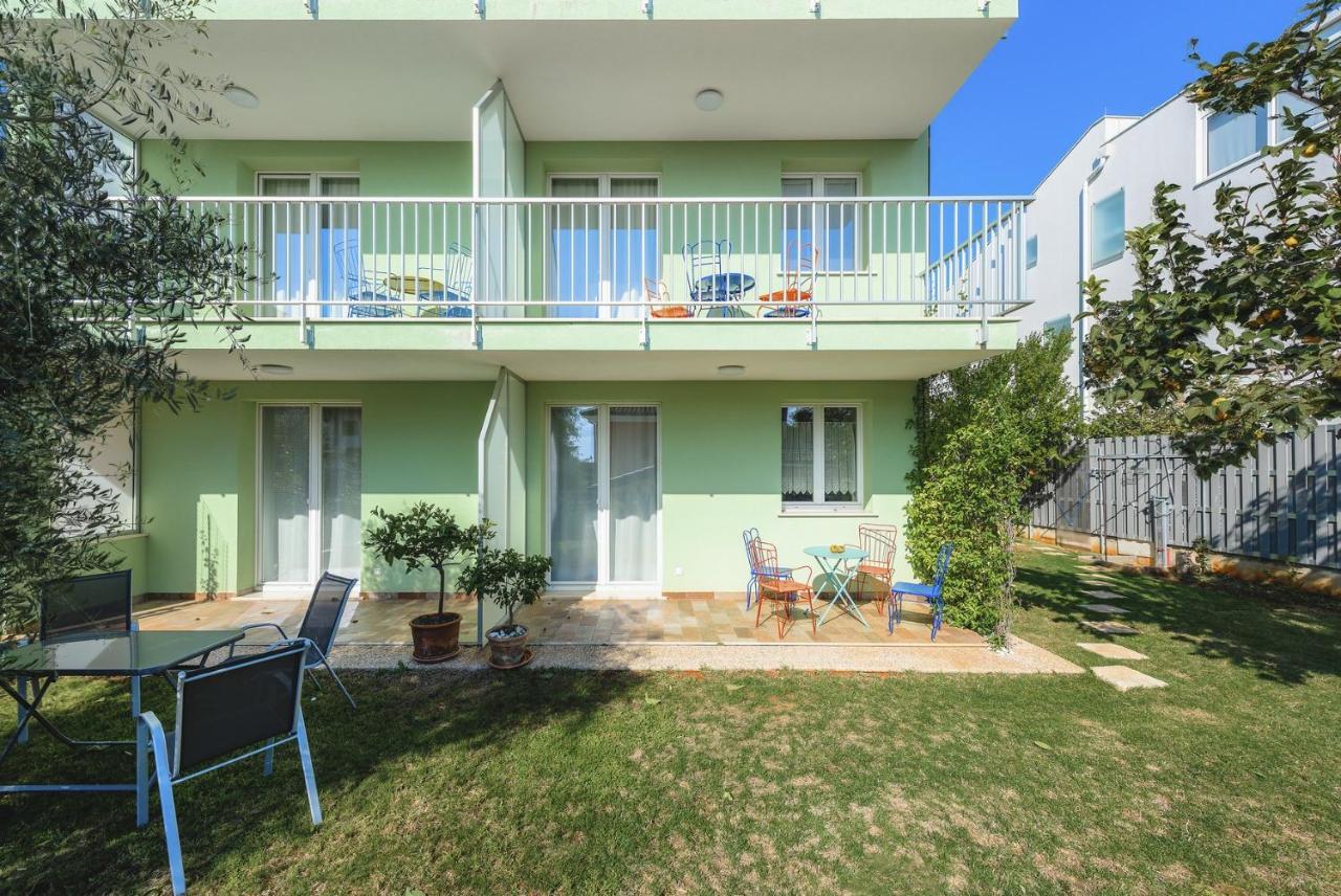 Andrea House With Apartments Умаг Экстерьер фото